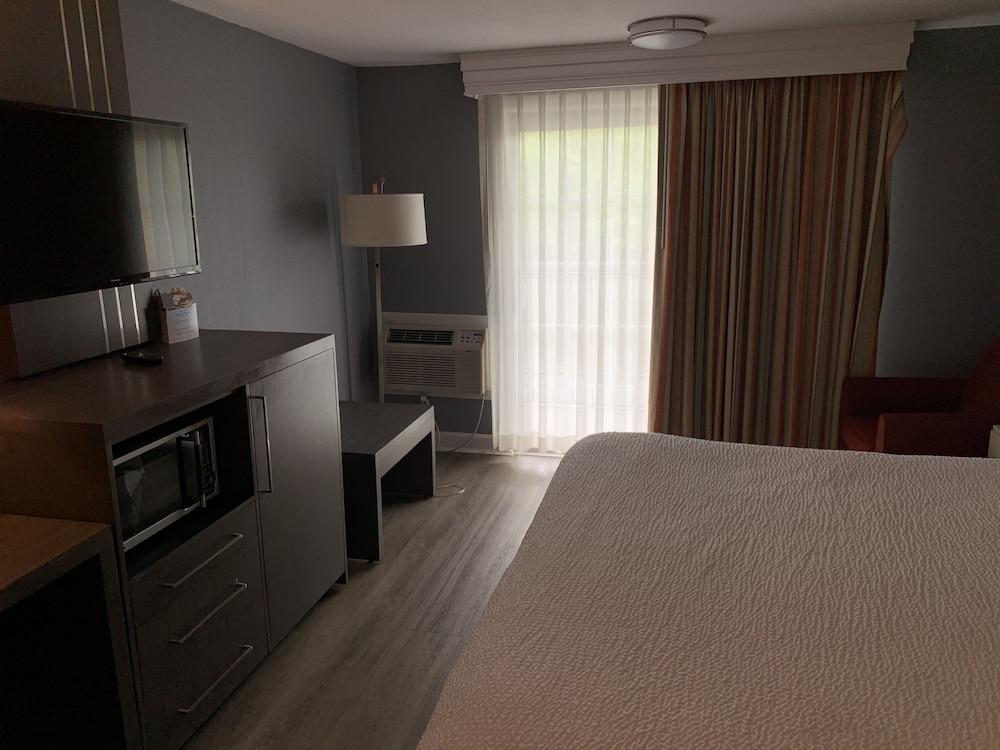 מלון Super 8 By Wyndham סטרברידג' מראה חיצוני תמונה
