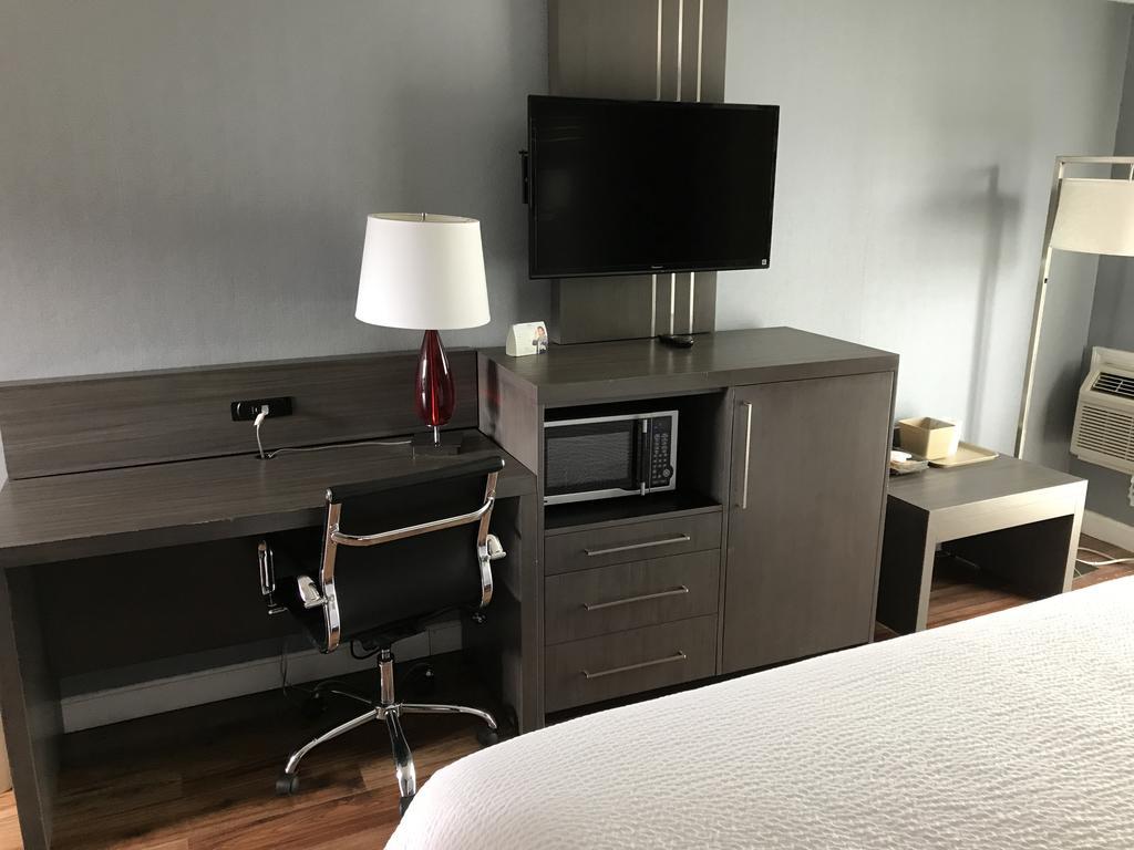 מלון Super 8 By Wyndham סטרברידג' מראה חיצוני תמונה